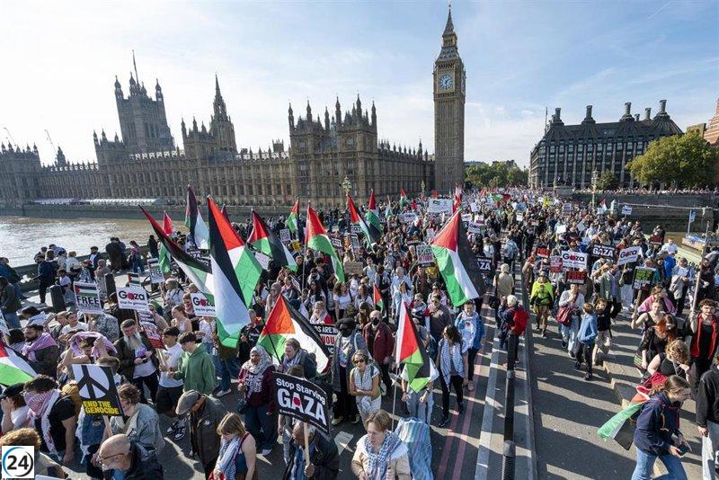 Millares de defensores de Palestina recorren las calles de Londres, Oslo y Milán.