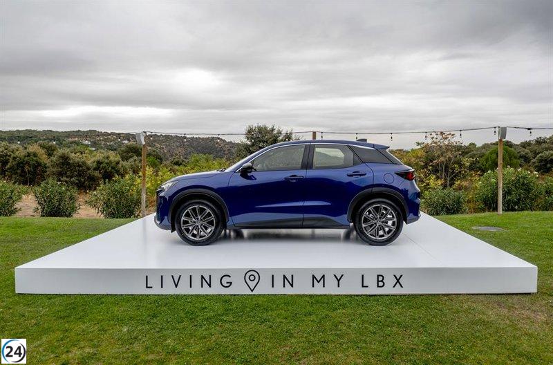 Lexus supera las 5.500 ventas del LBX en su segundo año de lanzamiento.