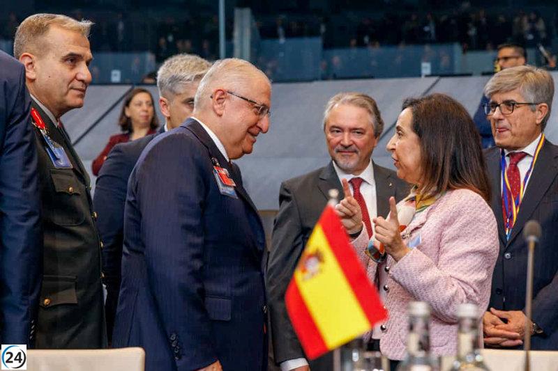 Robles resta importancia a las críticas de Trump y considera incrementar el gasto en defensa en España más allá del 2%.