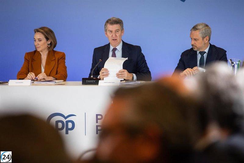 Feijóo vuelve a la carga con críticas fiscales a Sánchez por el impacto en autónomos y la clase media.
