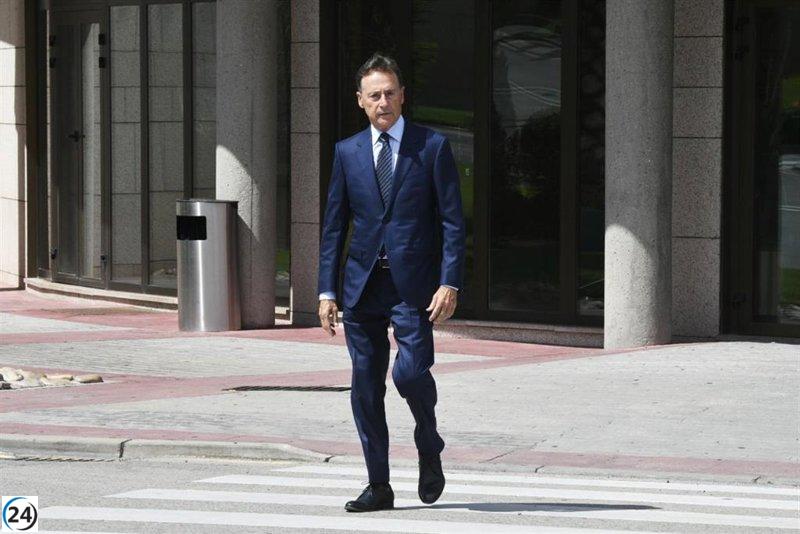 Matías Prats recibe el Antena de Oro 2025 por su excepcional conexión y seriedad con la audiencia.