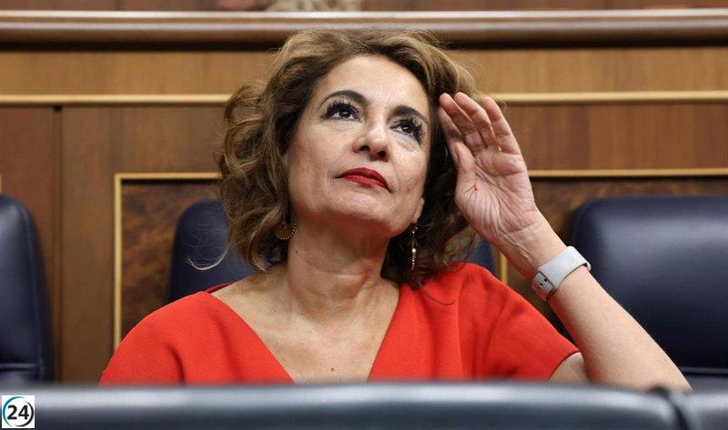 Montero critica al juez Puente por su decisión sobre el acta de Ábalos:
