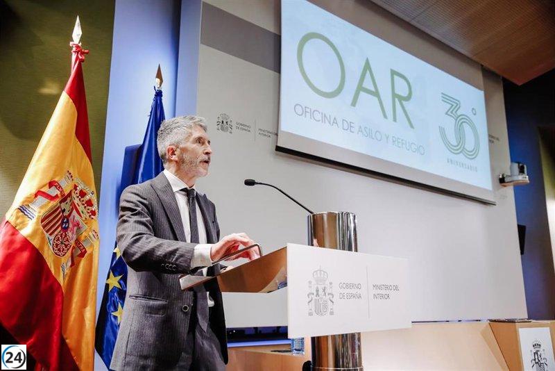 España registra más de 108,000 pedidos de asilo en 2025, con una significativa cifra de 63,326 provenientes de Venezuela.