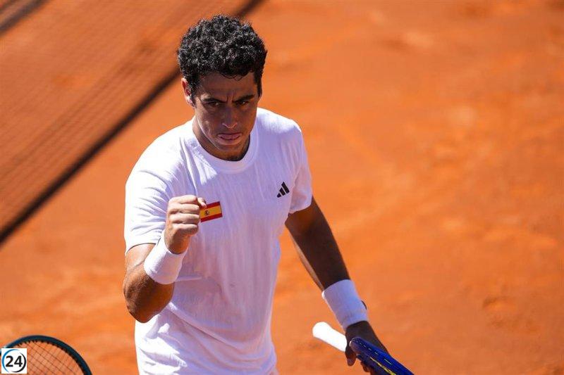 Munar y Davidovich avanzan en Basilea; Bucsa queda eliminada en Tokio.