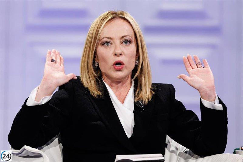 El gobierno de Meloni marca un hito como el tercero más estable en la historia de Italia, con la mira en superar a Berlusconi.