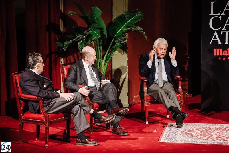 El Gobierno concede el Toisón de Oro a Felipe González y a los padres de la Constitución, Miquel Roca y Miguel Herrero.