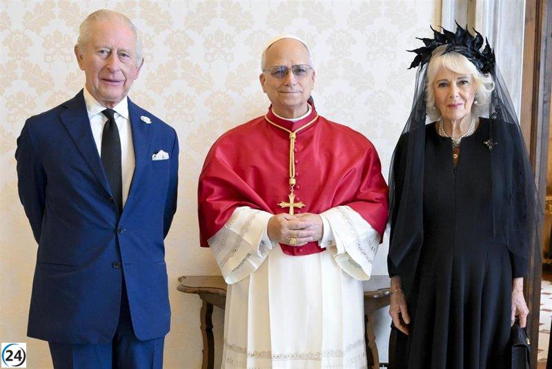 El Papa y el Rey Carlos III se reúnen en el Vaticano para orar por la protección del planeta.