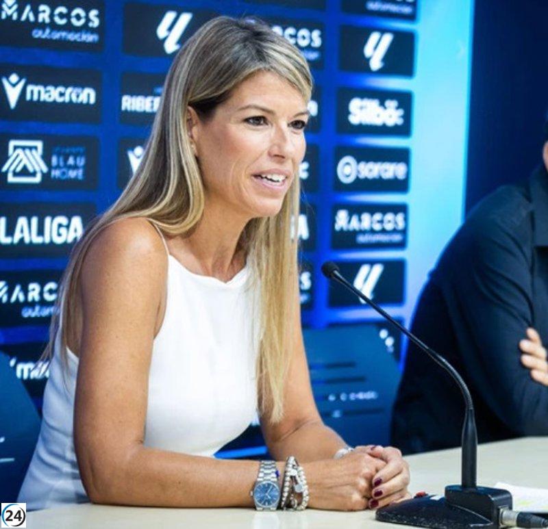 La Audiencia de Valencia cita a declarar a la periodista que compartió mesa con Mazón durante la dana.