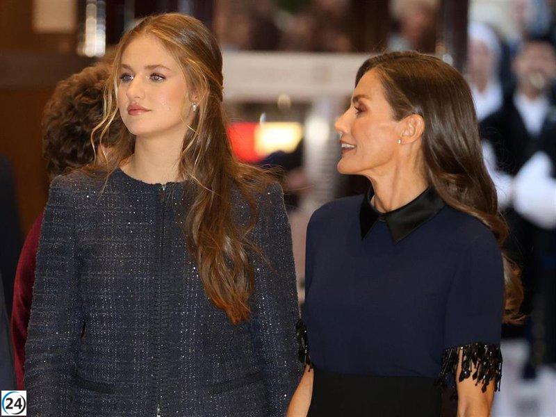 La Princesa Leonor opta por la elegancia minimalista mientras la Reina Letizia desborda sofisticación con su elección de atuendo.