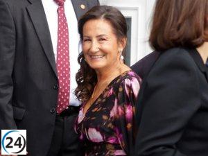 Paloma Rocasolano deslumbra en los Premios Princesa de Asturias con un vestido floral.
