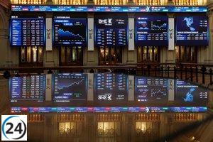 El Ibex 35 cierra la semana con un avance del 1,67%, alcanzando su nivel más alto desde 2007 al superar los 15.800 puntos.