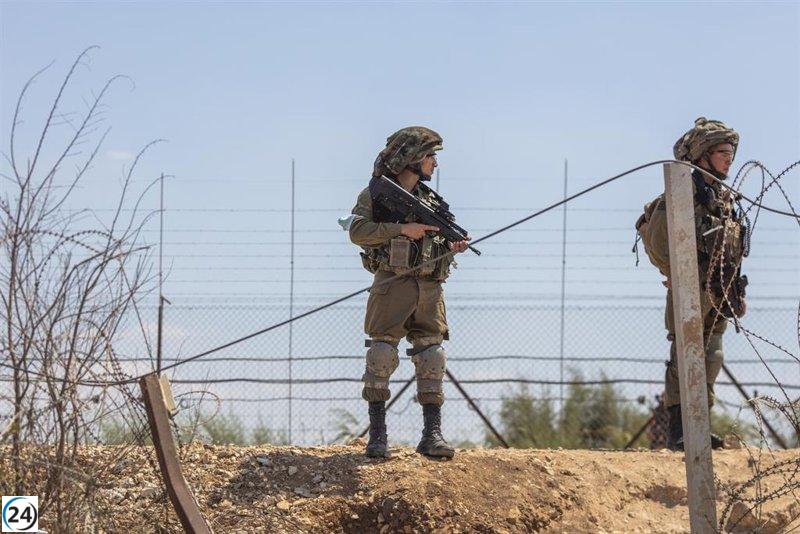 Israel arresta a tres sospechosos tras ataque con explosivos que dejó a dos soldados heridos en Cisjordania.