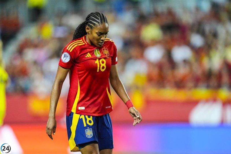 Athenea del Castillo toma el lugar de Salma Paralluelo por lesión en la lista ante Suecia.