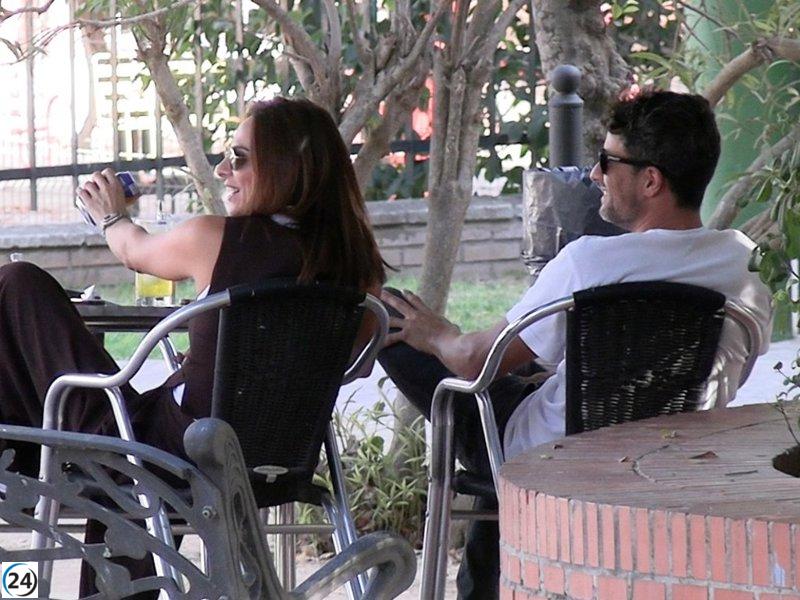 Irene Rosales disfruta de una jornada alegre en el parque con Guillermo y amigos.