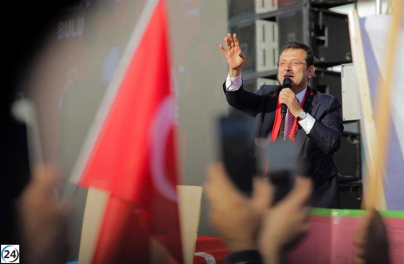 Ordenan arresto del alcalde de Estambul por cargos de espionaje en Turquía.