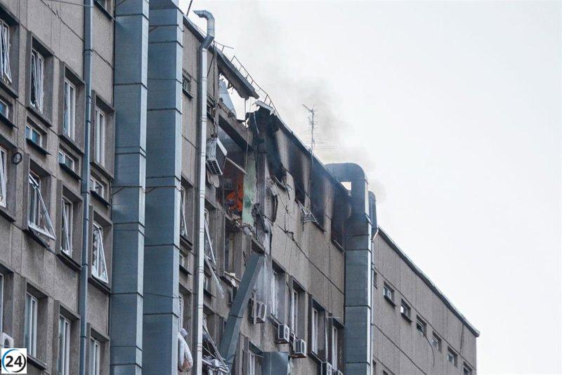 Ucrania denuncia la invasión aérea rusa con más de 125 drones, interceptando más de 90.