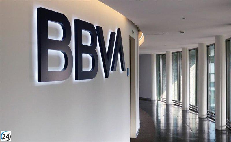 BBVA alcanza un hito histórico con casi 8.000 millones en ganancias hasta septiembre, marcando un crecimiento del 4,7%.