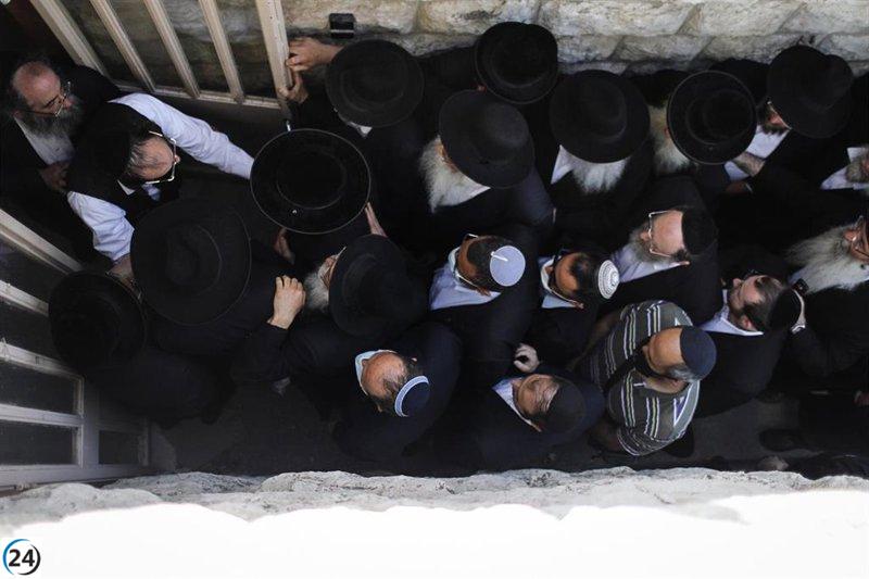 Protestas ultraortodoxas cortan acceso principal a Jerusalén en defensa de derechos de reclutamiento.
