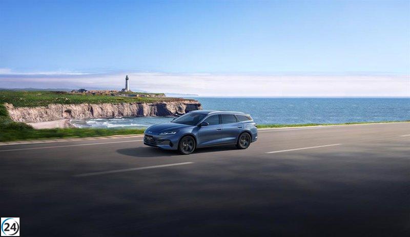 BYD reporta una caída del 33% en sus ganancias del tercer trimestre, alcanzando 952 millones de euros.