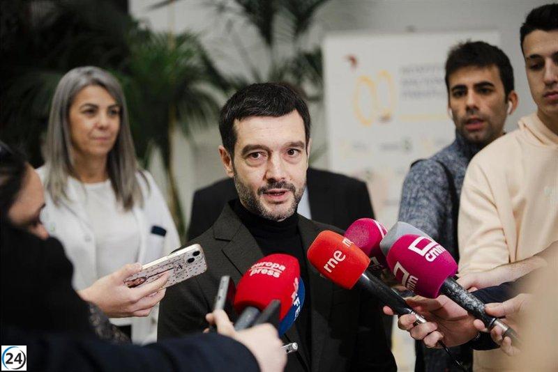 Bustinduy exige rendición de cuentas en los casos de Salazar y Torremolinos.