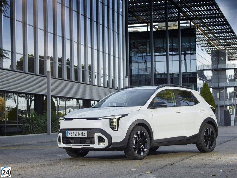 Kia renueva el Stonic y ofrece versiones gasolina e híbridas desde 19.190 euros en España.