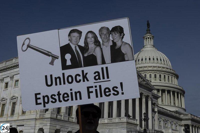 Los demócratas critican la eliminación de documentos sobre Trump de los archivos de Epstein.