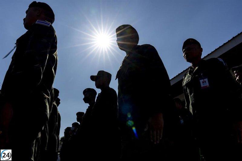 Tailandia devuelve a 18 soldados a Camboya tras acuerdo de cese al fuego.