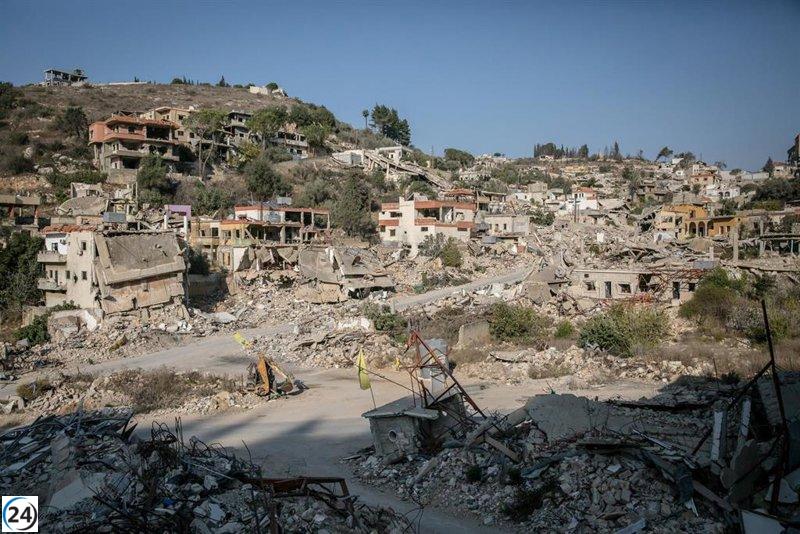 Israel intensifica ataques aéreos en Líbano, enfocándose en objetivos de Hezbolá.