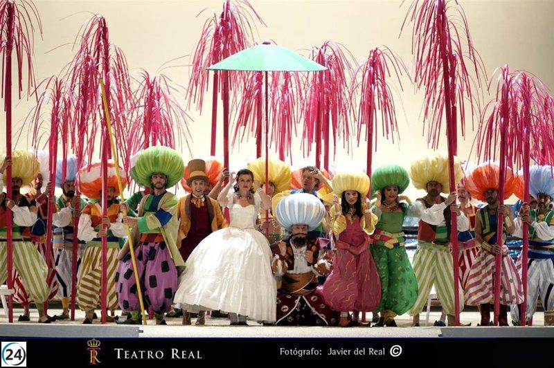 El Teatro Real rinde homenaje a la fusión cultural en la Cabalgata de Madrid con una carroza inspirada en el cruce de Oriente y Occidente.