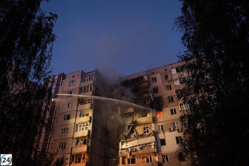 Ucrania alerta sobre el lanzamiento de casi 140 drones rusos en una reciente serie de ataques nocturnos.