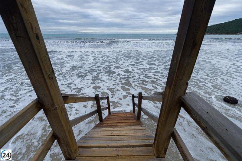 Baleares enfrenta alerta naranja por tempestad: vientos de hasta 120 km/h y olas de hasta cinco metros.