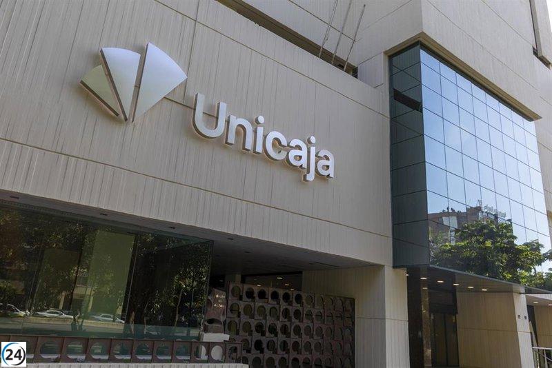 Unicaja reporta un beneficio de 632 millones en 2025, un incremento del 10,3%, y sugiere un reparto de ganancias del 70%.