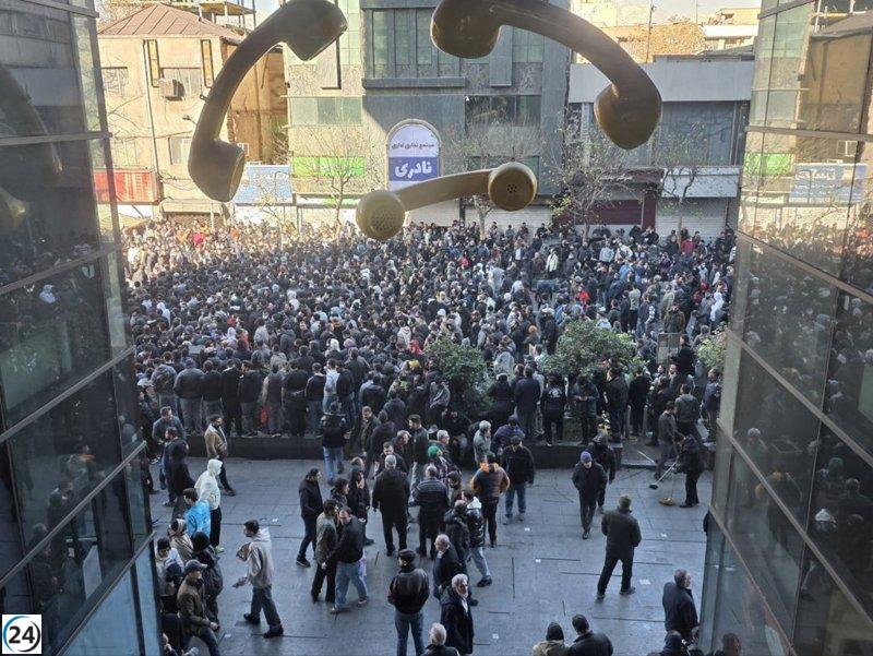 EEUU urge a sus ciudadanos en Irán a salir de inmediato.