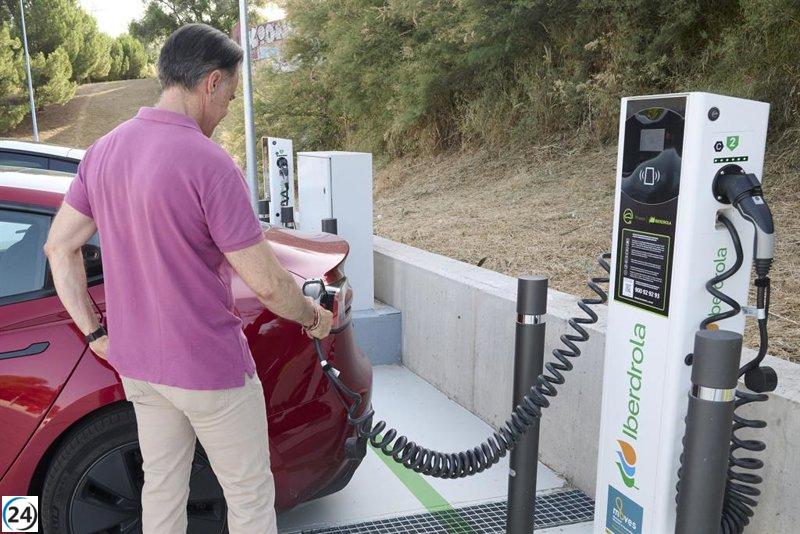 Iberdrola suma 11,000 puntos de recarga públicos en 2025, un aumento del 25% en su red.