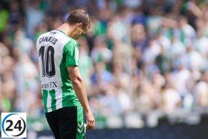 Cádiz aprovecha frustración del Betis y Almería baja al Valencia.