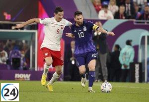 Lewandowski desea jugar con Messi el próximo año.
