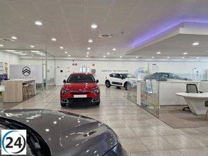 El interés por coches híbridos se duplica frente a los de gasolina: 44% planea adquirir uno.