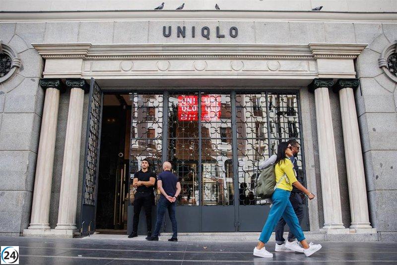 El propietario de Uniqlo aumenta su previsión anual tras obtener un aumento del 4,5% en el primer semestre fiscal.