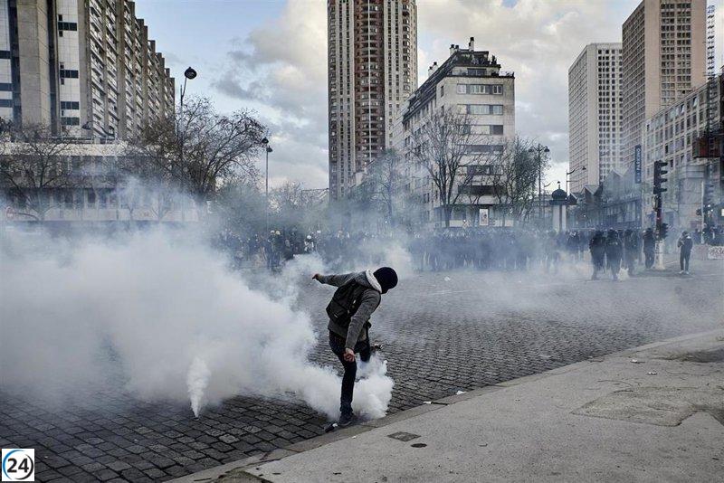 Cientos de miles de manifestantes protestan en Francia contra la reforma de las pensiones, según Interior.