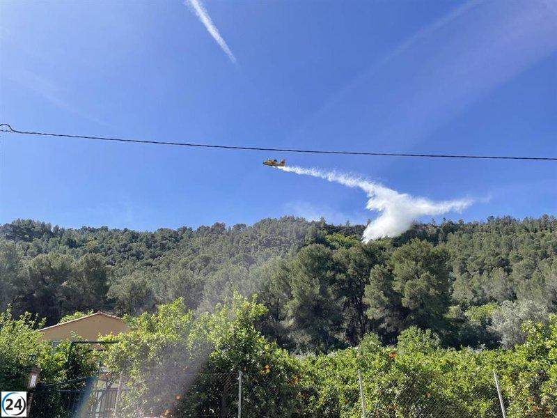 Cien vecinos desalojados por incendio en Alzira regresan a sus hogares.