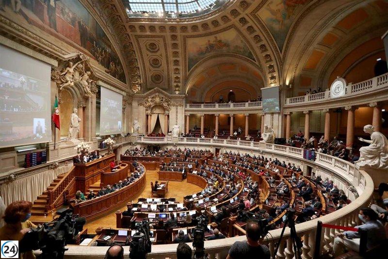 PS Portugal ratifica ley de eutanasia a pesar de las dudas del presidente.
