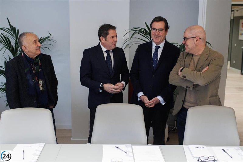 Sindicatos y Patronal acuerdan subida salarial del 4% en 2023 y 3% en 2024 y 2025