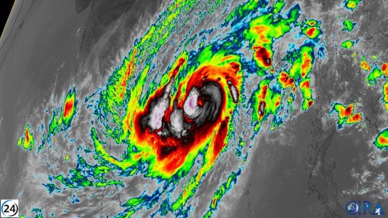 Más de medio millón de personas evacuadas en Bangladesh y Birmania por el ciclón 'Mocha'.