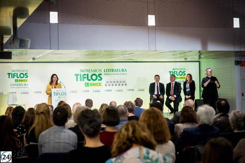 Tres autores ganan los Premios Tiflos de Literatura de la ONCE.