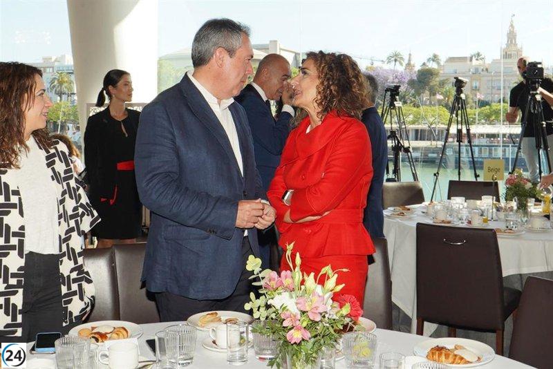 Montero respalda a Espadas y pronostica una victoria del PSOE-A en las elecciones del 23 de julio.