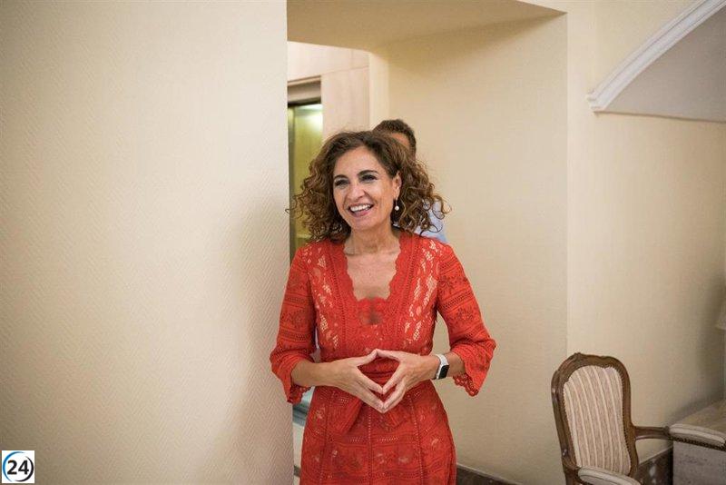 Hacienda amplía el límite de avales exentos en CCAA hasta 50.000 euros.