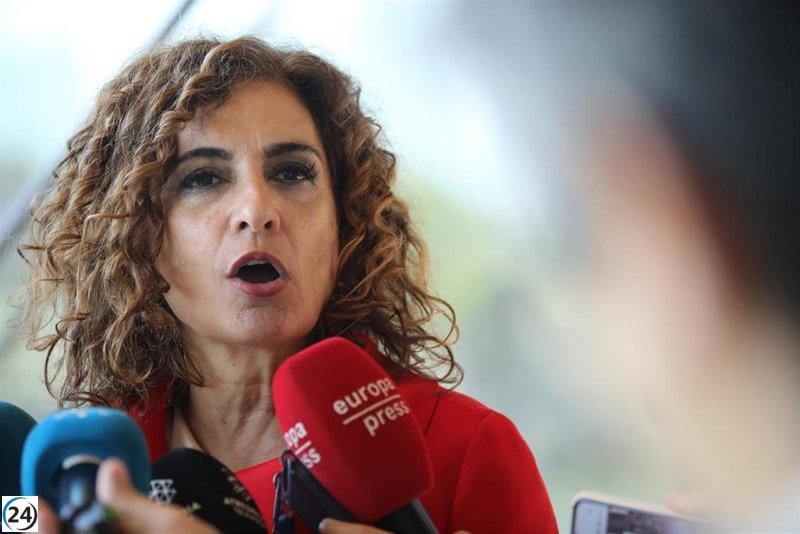 Díaz propone votar acuerdo catalán, pero Montero lo califica de