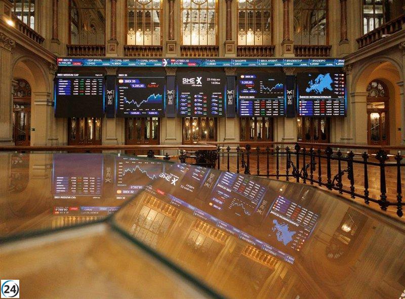 El Ibex 35 cae un 0,22% al comenzar la semana, manteniendo los 9.400 puntos mientras se espera por los resultados.