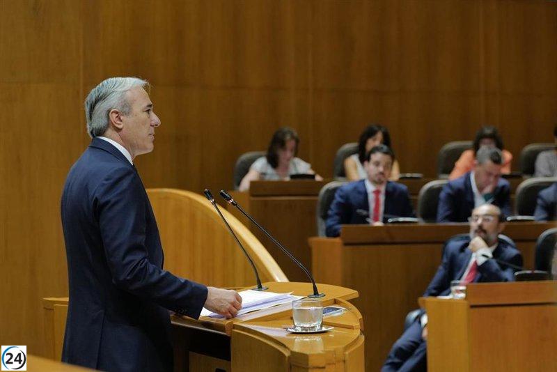 Azcón propone como pilares de gobierno la fiscalidad, el crecimiento económico, el bienestar y la sostenibilidad.