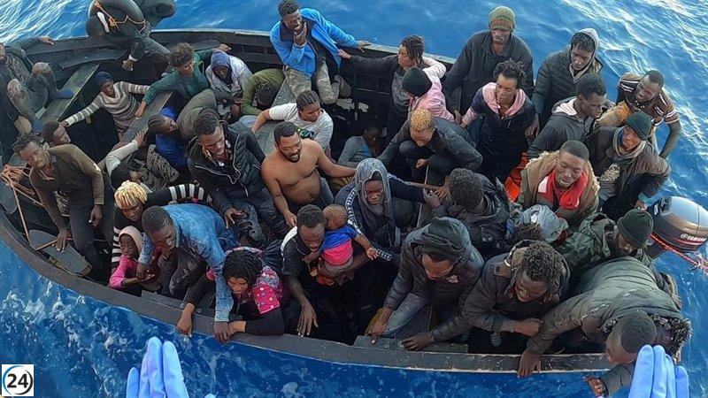 Salvamento Marítimo, en guardia las 24 horas para el rescate de migrantes:
